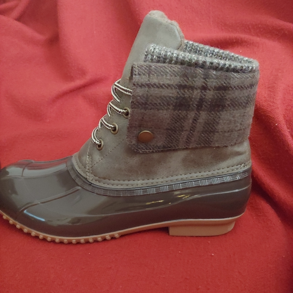 Duck Boots